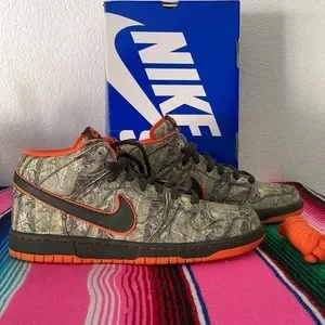 Nike | Shoes | Nike Dunk Mid Premium Sb Real Tree Camo | Poshmark